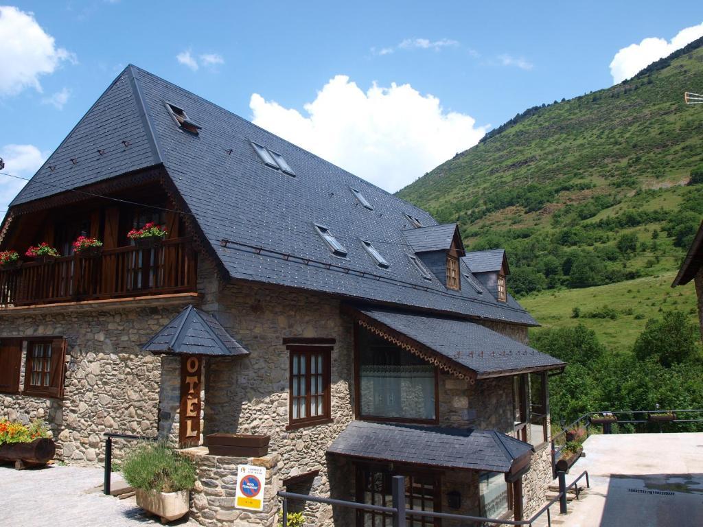 Hotel Co De Pierra Betrén Exterior foto